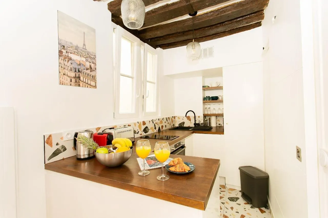 Apartment Le Marais & Pont Marie - *
